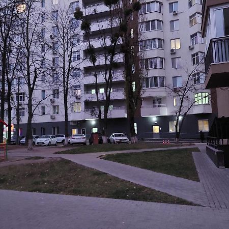 Сказочно Волшебная Квартира Соломенском Районе Добробут Kiev Ngoại thất bức ảnh