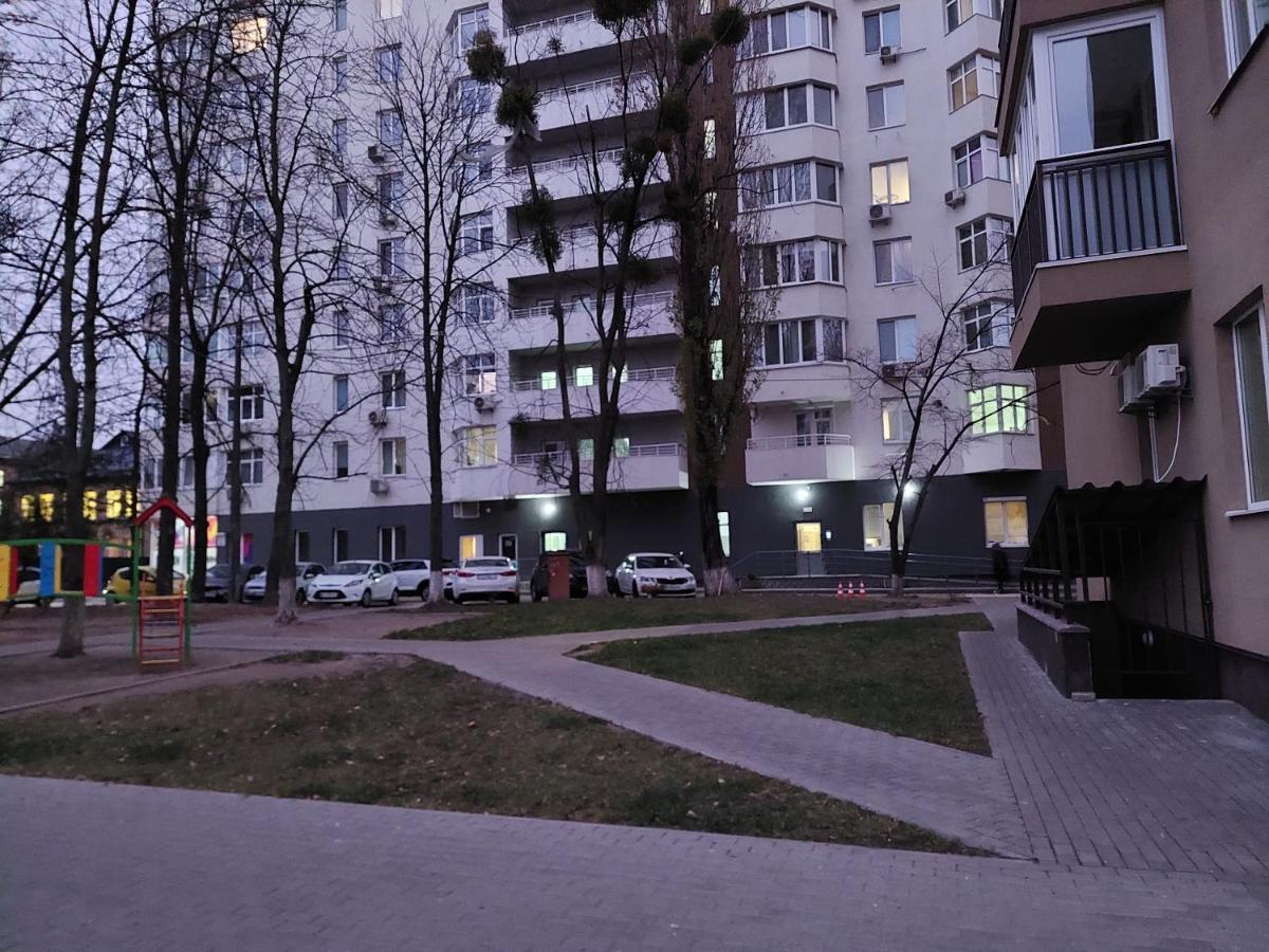 Сказочно Волшебная Квартира Соломенском Районе Добробут Kiev Ngoại thất bức ảnh